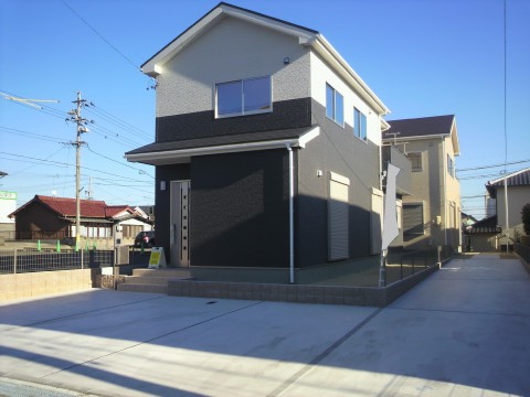 半田市美原町
