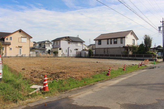 建築中
