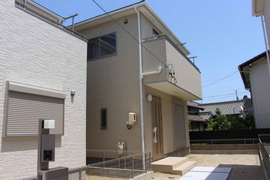 半田市成岩駅前2号棟　2480万円